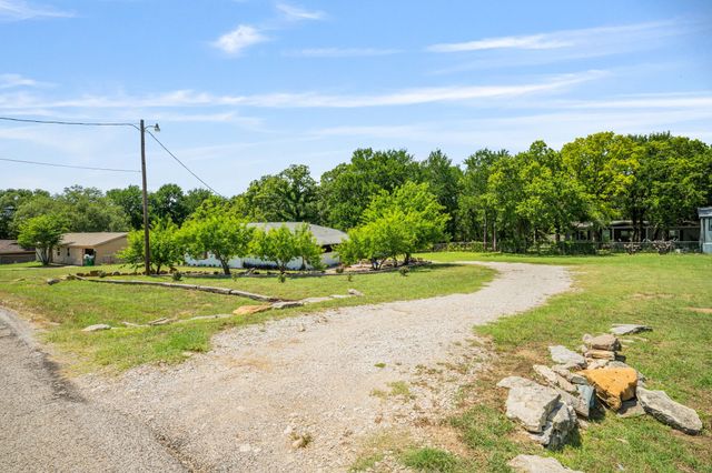 4010 Quail Ridge Court, Granbury, TX 76049