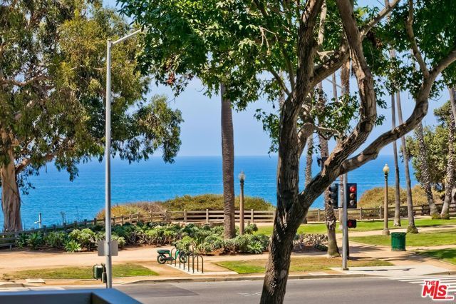 801 Ocean Avenue 206, Santa Monica, CA 90403
