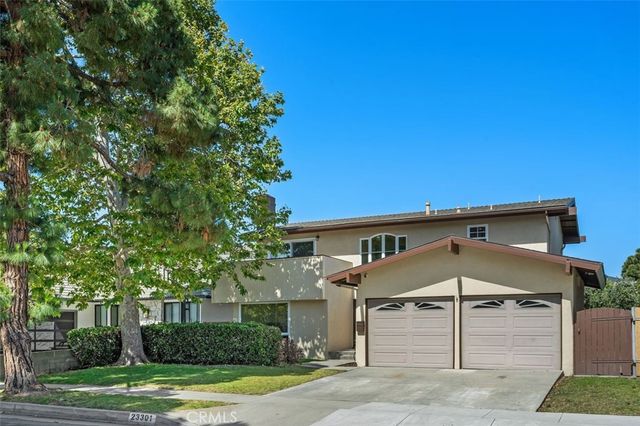 23301 Los Codona Avenue, Torrance, CA 90505