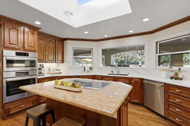 526 Saratoga Avenue, Santa Clara, CA 95050