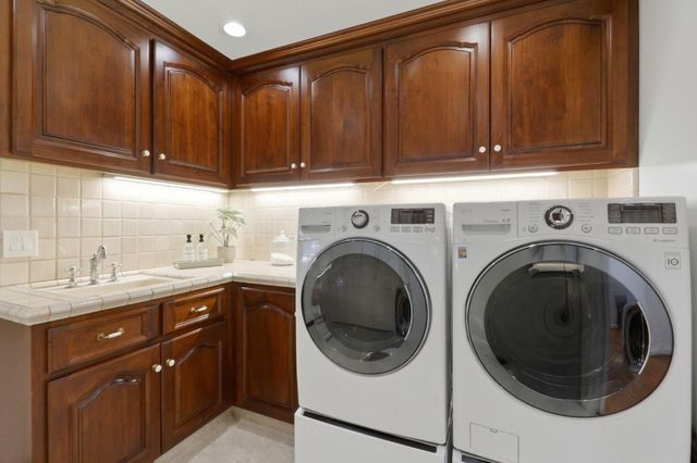 526 Saratoga Avenue, Santa Clara, CA 95050