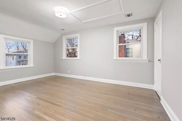 77 Chestnut Dr, Wayne Twp., NJ 07470