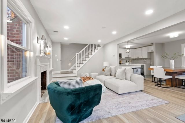 77 Chestnut Dr, Wayne Twp., NJ 07470