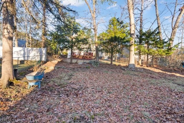 77 Chestnut Dr, Wayne Twp., NJ 07470