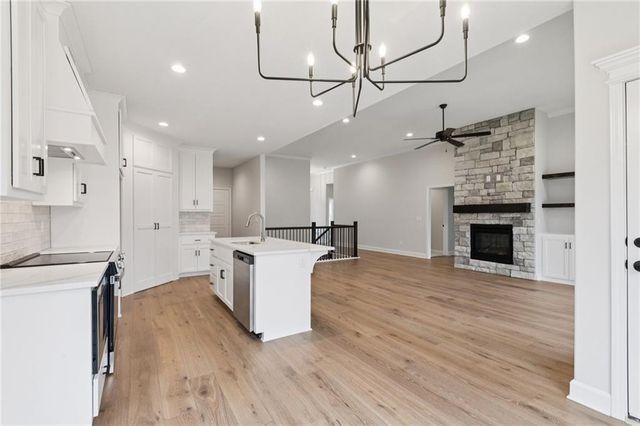 1300 Melissa Court, Kearney, MO 64060