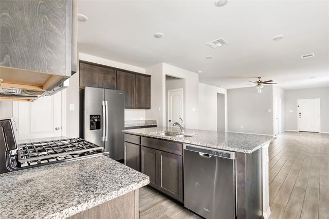 802 Redinger Ridge Drive, Houston, TX 77336