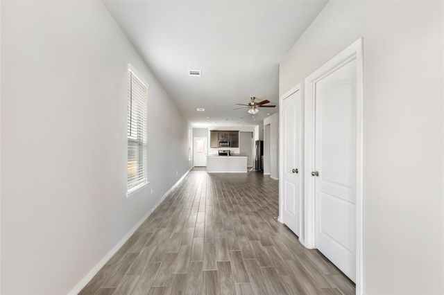 802 Redinger Ridge Drive, Houston, TX 77336