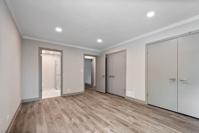 3001 W Chase Avenue, Chicago, IL 60645