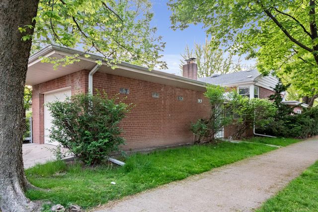 3001 W Chase Avenue, Chicago, IL 60645