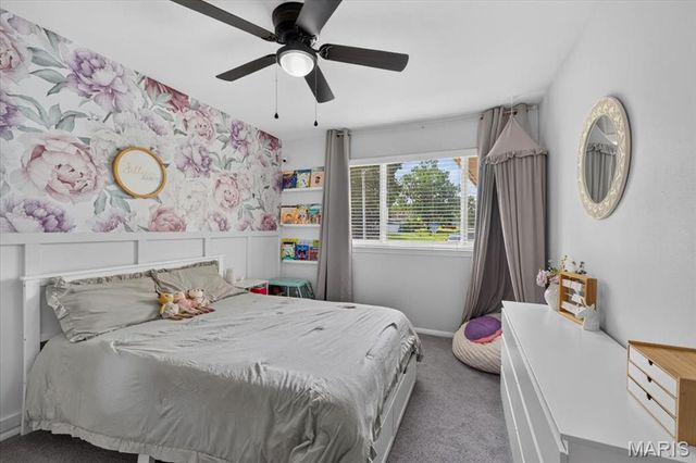 10809 Ridgecrest Drive, St Ann, MO 63074
