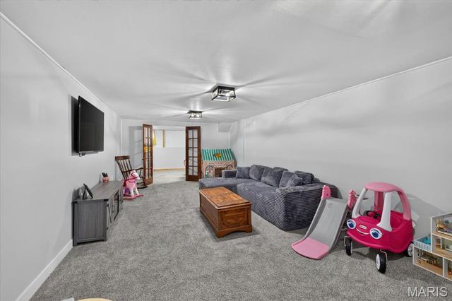 10809 Ridgecrest Drive, St Ann, MO 63074