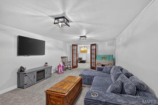 10809 Ridgecrest Drive, St Ann, MO 63074