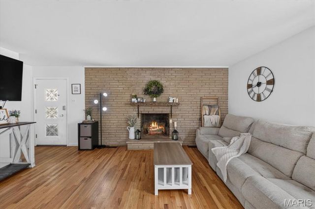 10809 Ridgecrest Drive, St Ann, MO 63074