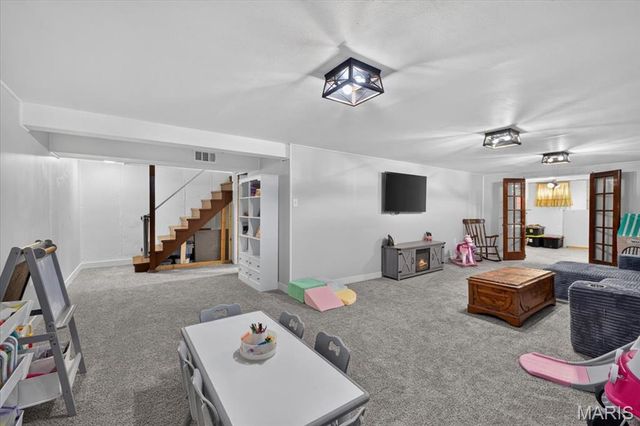 10809 Ridgecrest Drive, St Ann, MO 63074