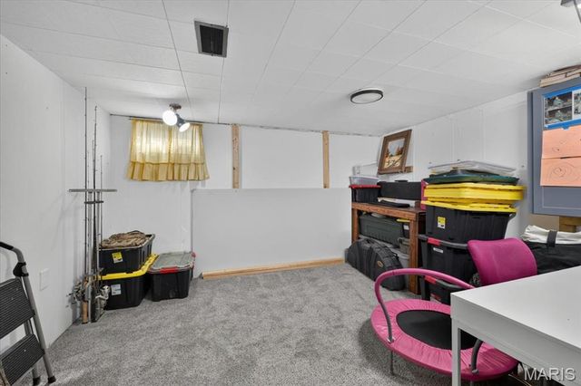 10809 Ridgecrest Drive, St Ann, MO 63074