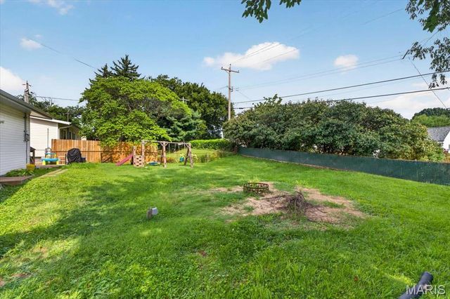 10809 Ridgecrest Drive, St Ann, MO 63074