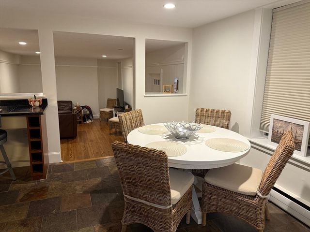 26 Summer 4, Marblehead, MA 01945