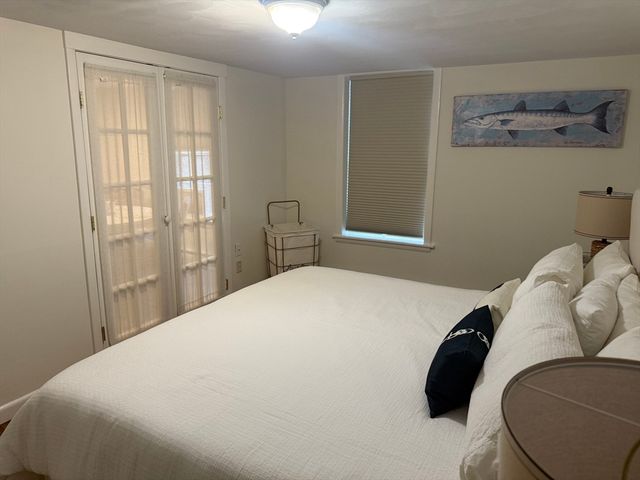 26 Summer 4, Marblehead, MA 01945