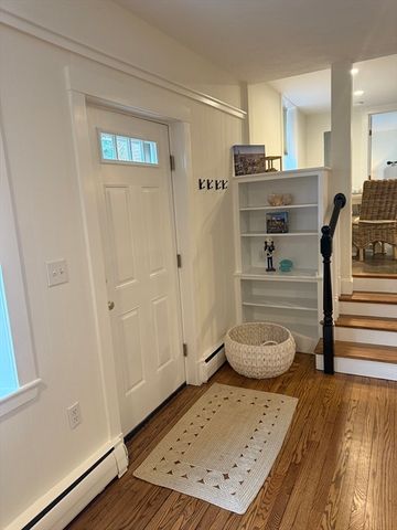 26 Summer 4, Marblehead, MA 01945