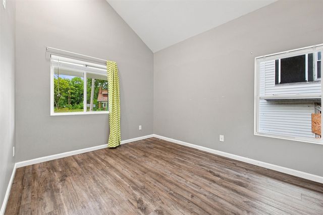 39 Cedarhurst Place, Detroit, MI 48203