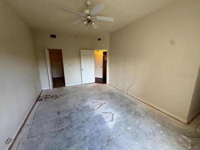 9729 MEADOW FIELD CIRCLE, Tampa, FL 33626