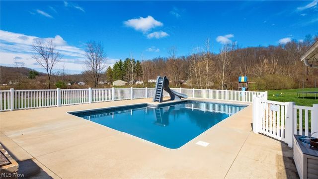 2435 Freedom Lane, Zanesville, OH 43701