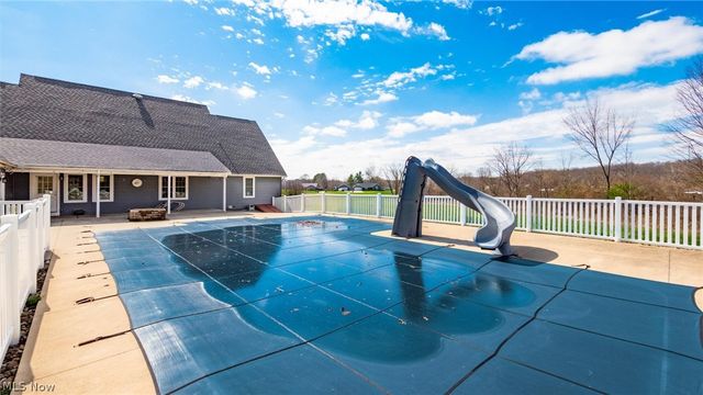 2435 Freedom Lane, Zanesville, OH 43701