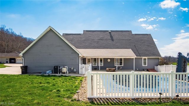 2435 Freedom Lane, Zanesville, OH 43701