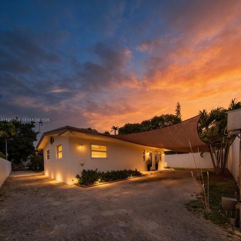 3655 SW 17th St, Miami, FL 33145