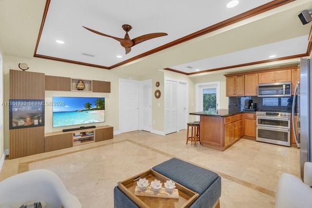 3655 SW 17th St, Miami, FL 33145