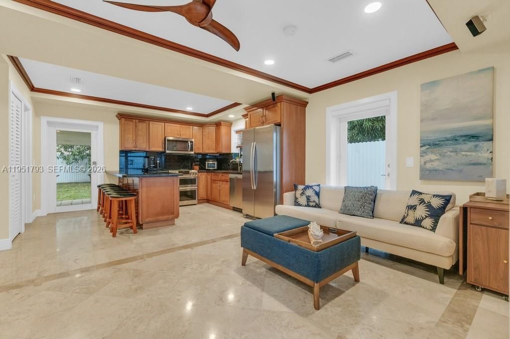 3655 SW 17th St, Miami, FL 33145