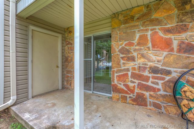 7329 S Yale Avenue 106, Tulsa, OK 74136
