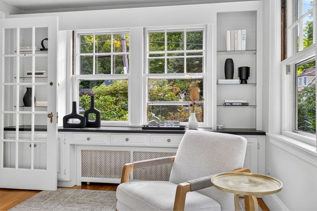 12 Grantland Rd, Wellesley, MA 02481