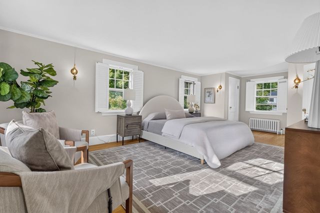 12 Grantland Rd, Wellesley, MA 02481