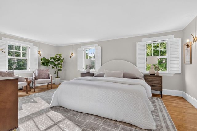 12 Grantland Rd, Wellesley, MA 02481