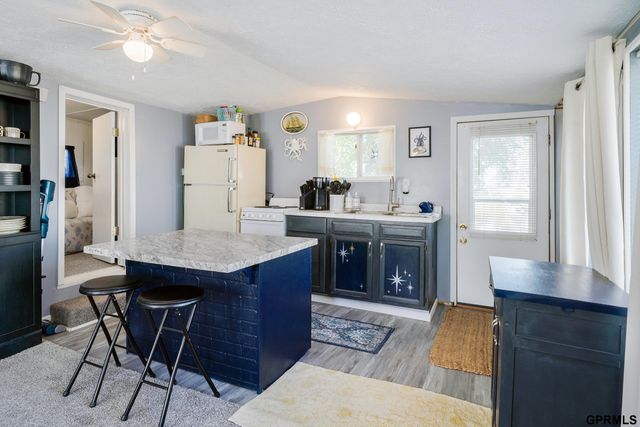 9 Old Lodge Road Road, Columbus, NE 68601