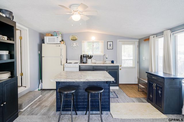 9 Old Lodge Road Road, Columbus, NE 68601