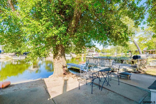 9 Old Lodge Road Road, Columbus, NE 68601