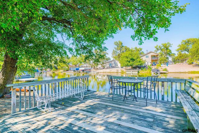 9 Old Lodge Road Road, Columbus, NE 68601