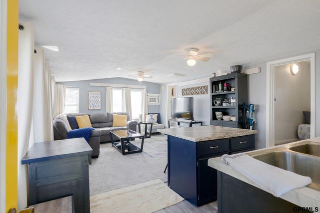 9 Old Lodge Road Road, Columbus, NE 68601