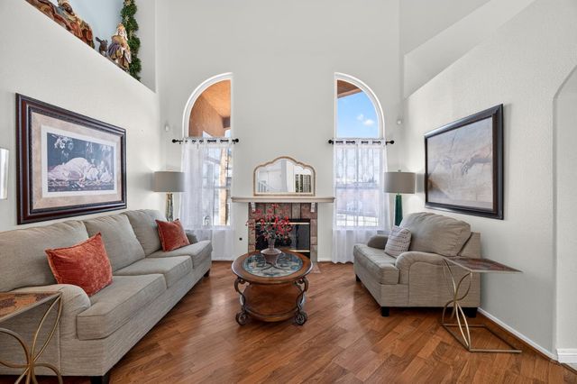 1824 Aberdeen Ct, Manteca, CA 95337