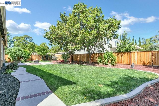 1621 Antica Dr, Brentwood, CA 94513