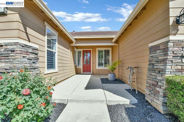 1621 Antica Dr, Brentwood, CA 94513