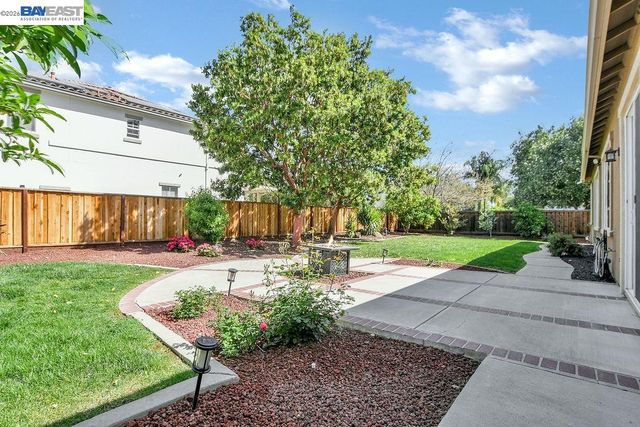 1621 Antica Dr, Brentwood, CA 94513