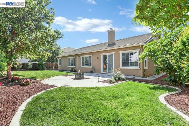 1621 Antica Dr, Brentwood, CA 94513