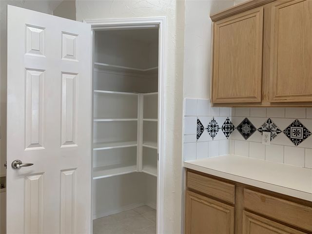 4725 Park Bend Drive, Fort Worth, TX 76137