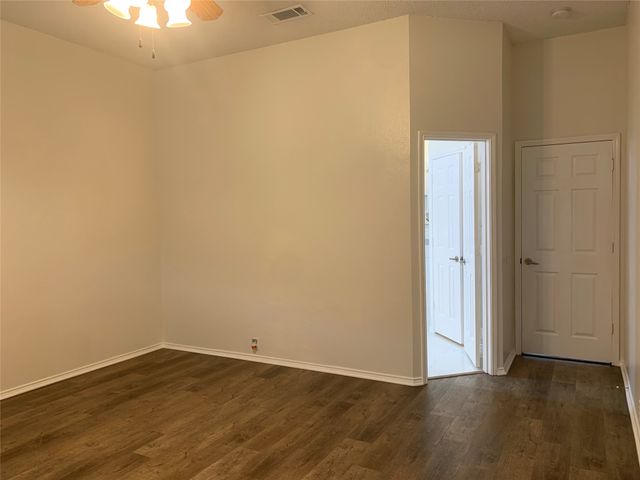 4725 Park Bend Drive, Fort Worth, TX 76137