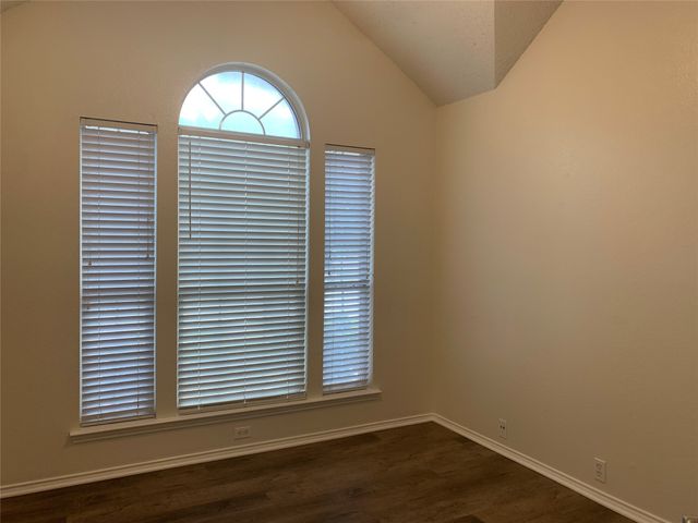 4725 Park Bend Drive, Fort Worth, TX 76137