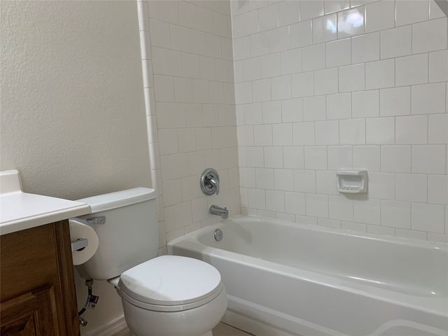 4725 Park Bend Drive, Fort Worth, TX 76137