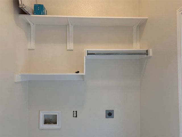 4725 Park Bend Drive, Fort Worth, TX 76137